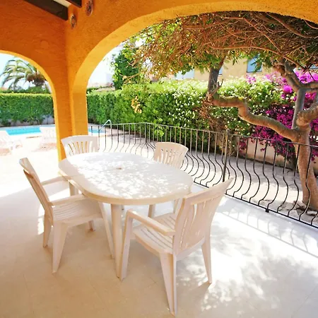 Les Canyes By Interhome Vila Denia